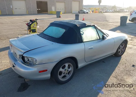 1999 Mazda Mx-5 Miata Leather Pkg/Popular Equipment Pkg/Sports Pkg/Touring Pkg z USA, uszkodzony, nr VIN JM1NB353XX0103148